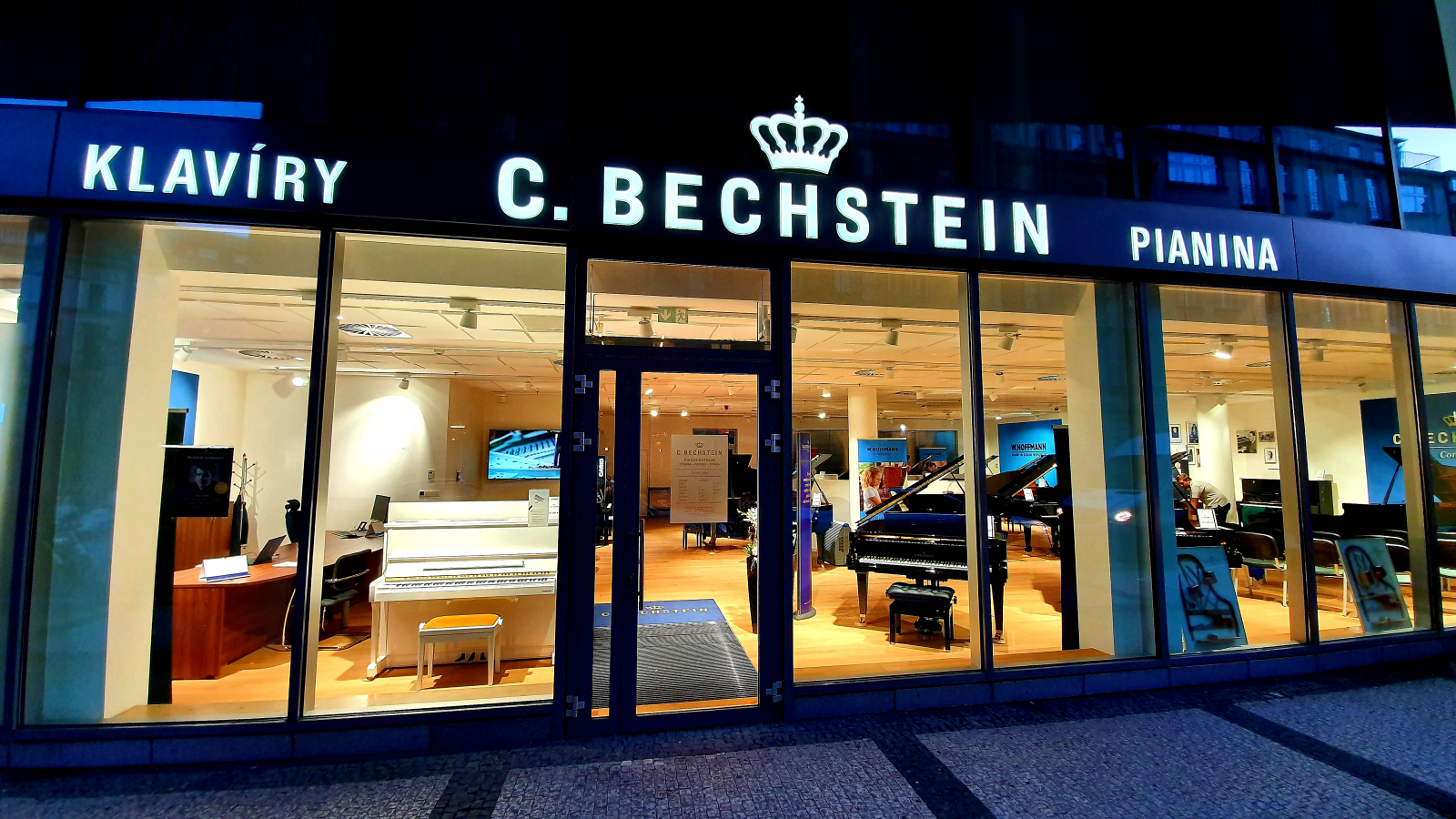 C. Bechstein Pianocentrum Praha