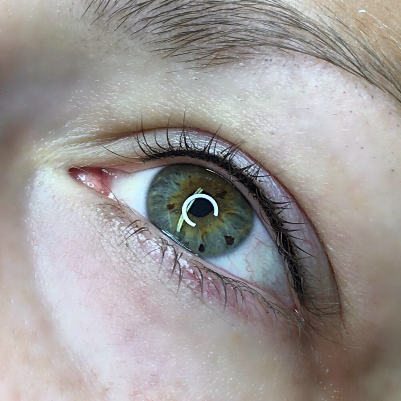 Obnova horních přirozených očních linek