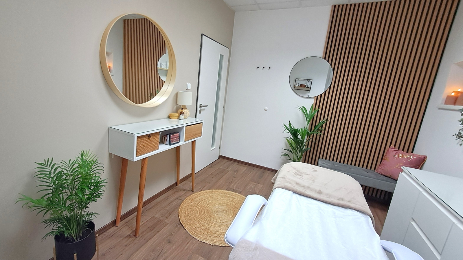 STAŠOVÁ - Kosmetika & Make-up Hodonín