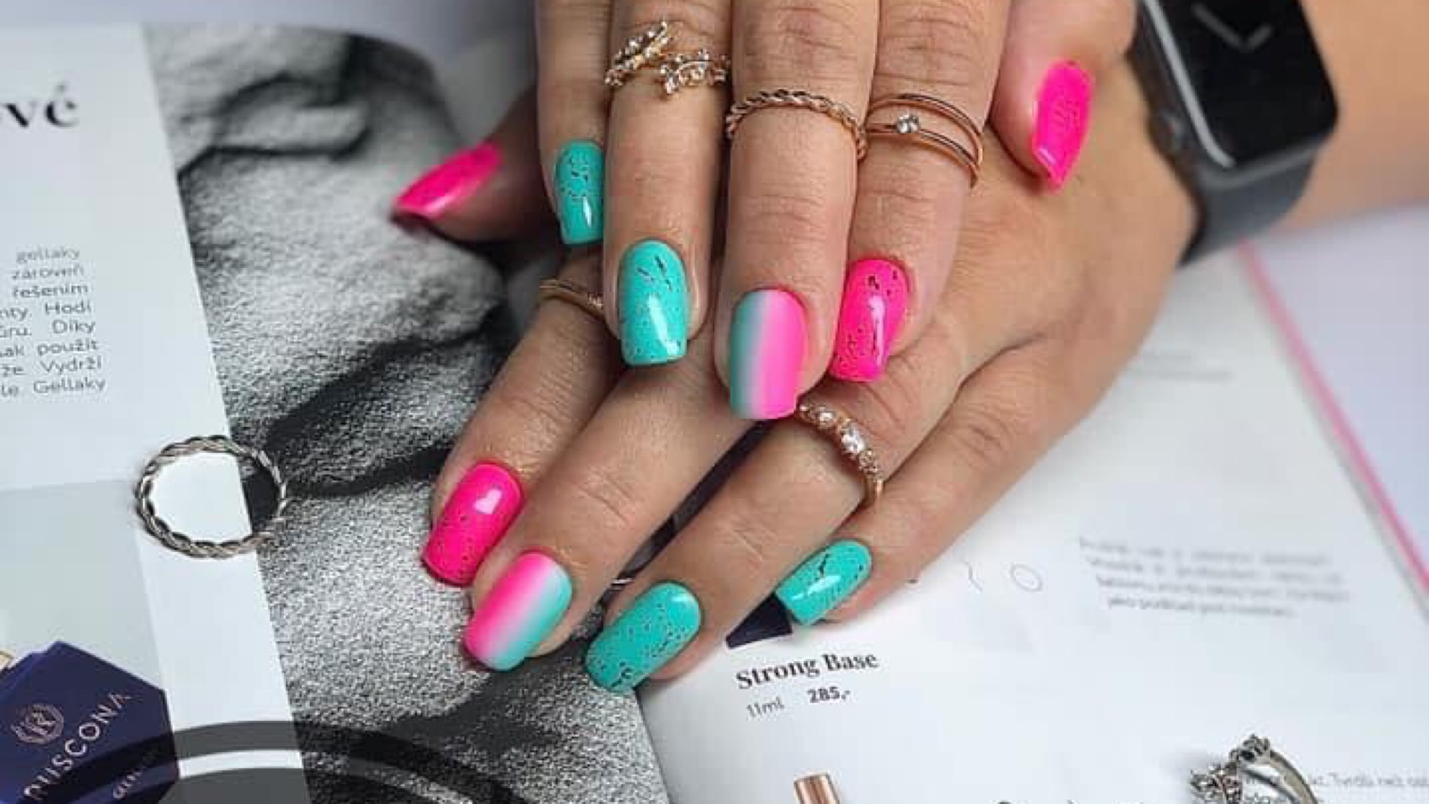 Bára Hausrová_Nails