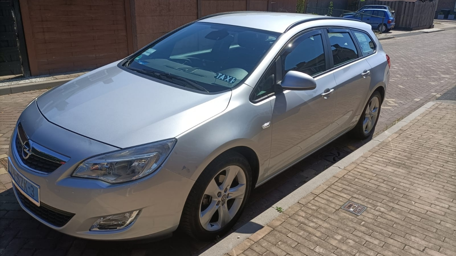 M.H Taxi Service landgraaf