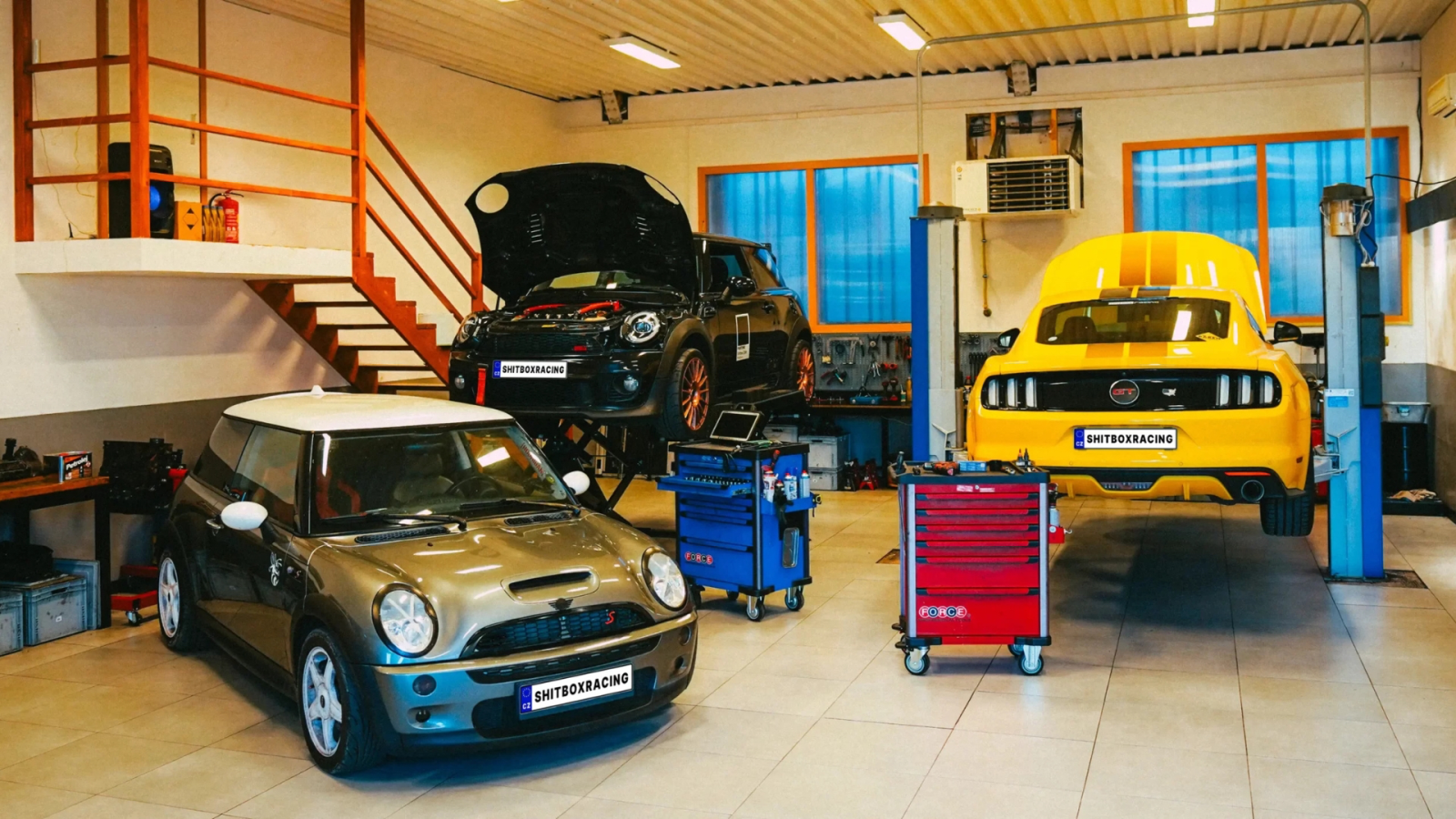 Shitbox garage
