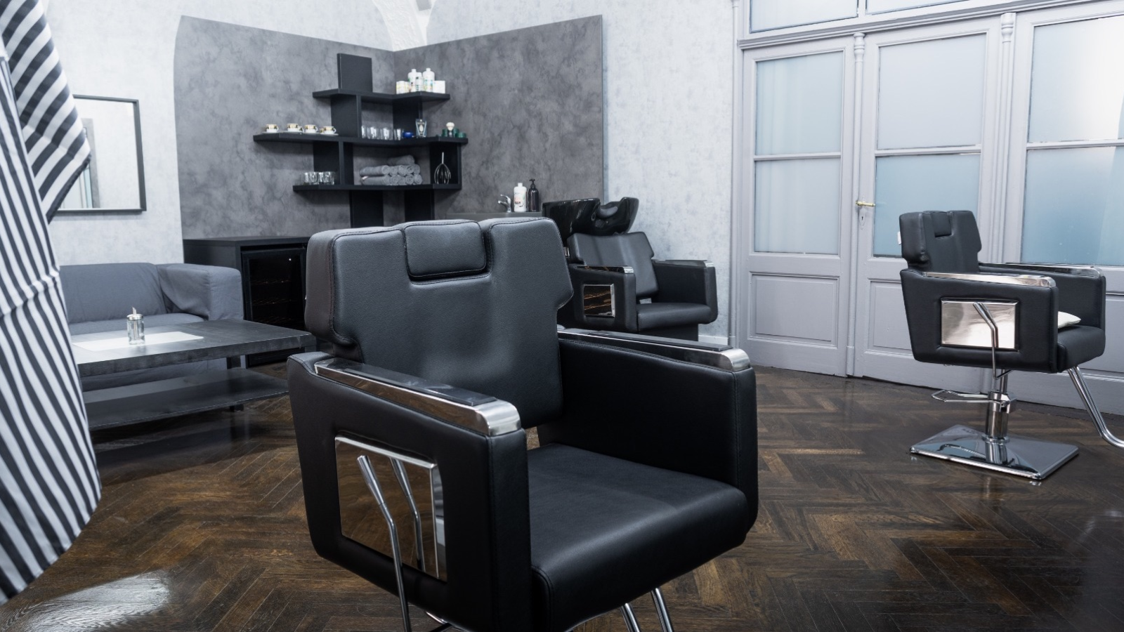 * THE MANSORY * BARBER SHOP