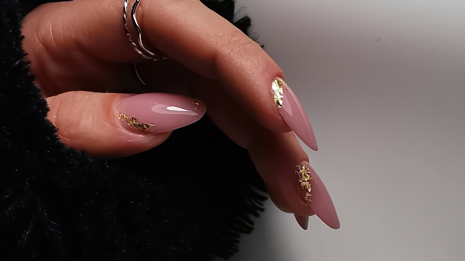 Beauty Vibes by Ilinca nail designer