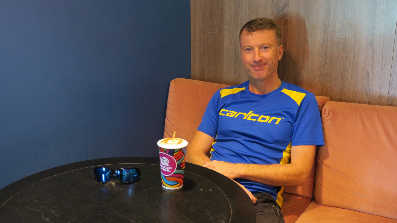 NEKOMERČNÍ MASÁŽ V PRAZE HOSTIVAŘI