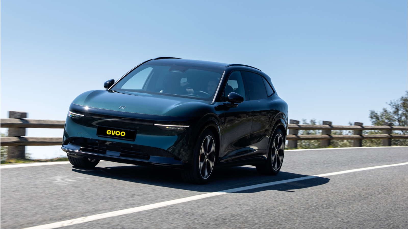 EVOO Praha / Top Drive Club