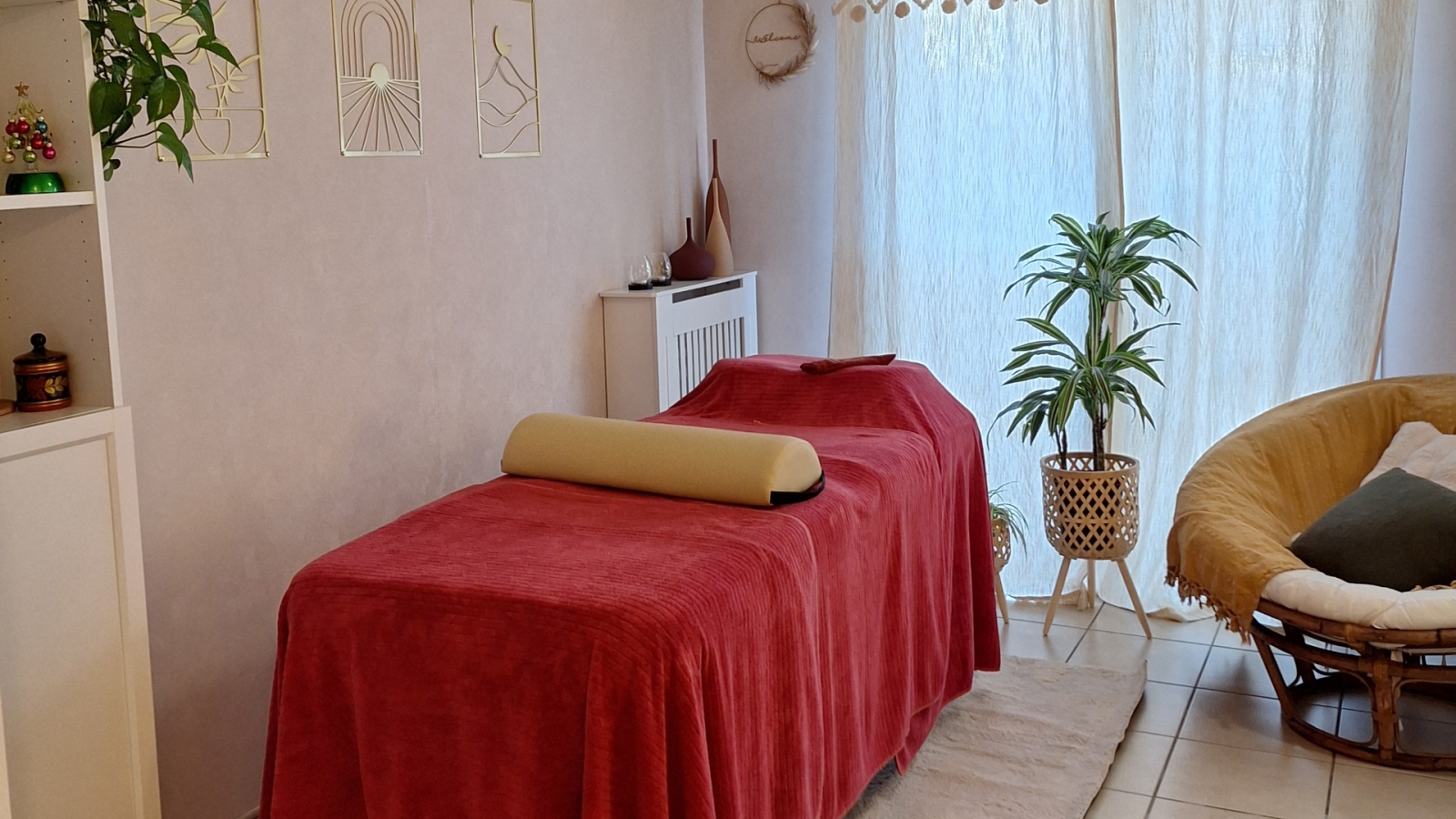 LAURA PEIGNELIN ○ Réflexologue certifiée RNCP