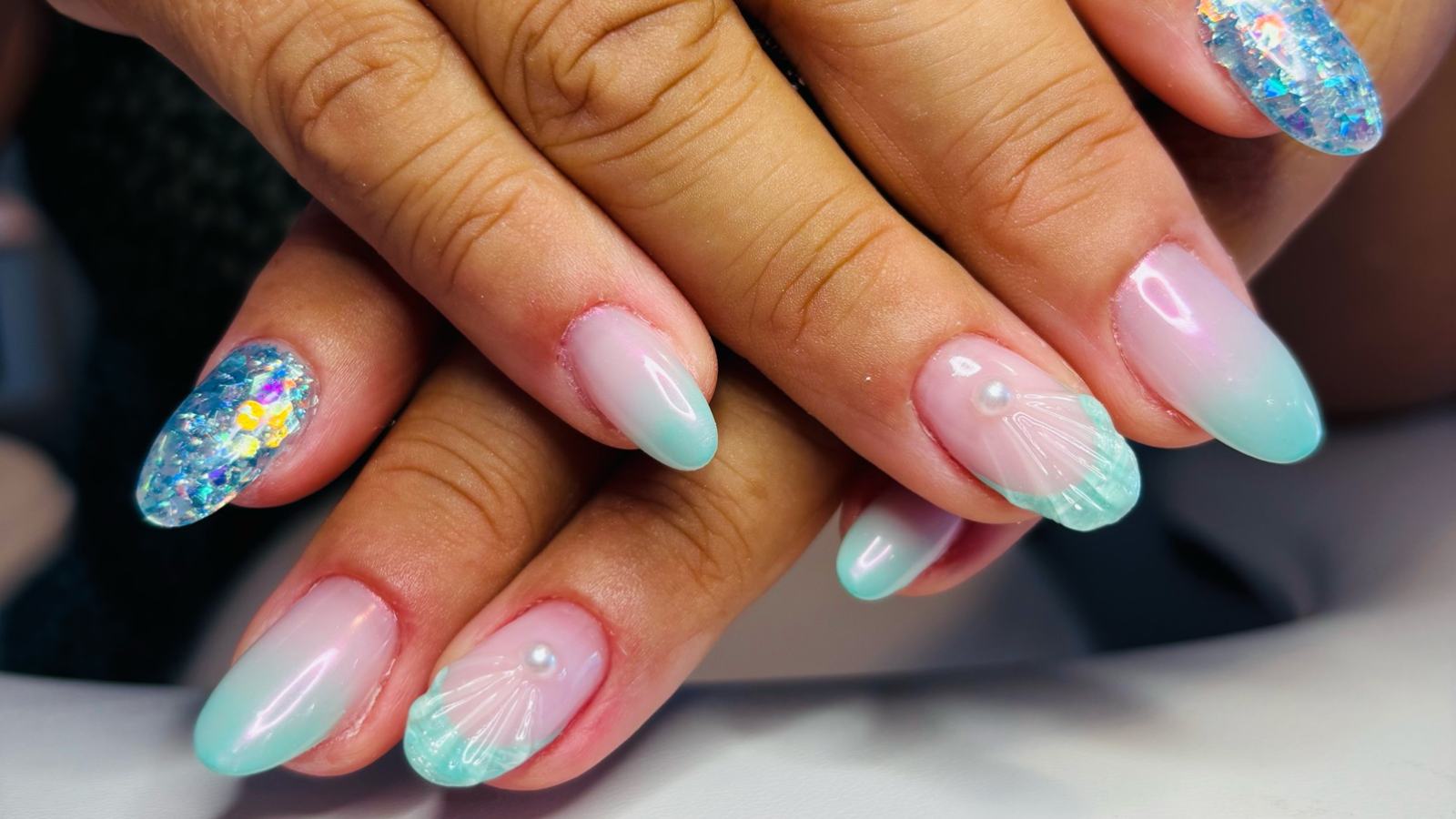 Beauté Mademoiselle by Manon