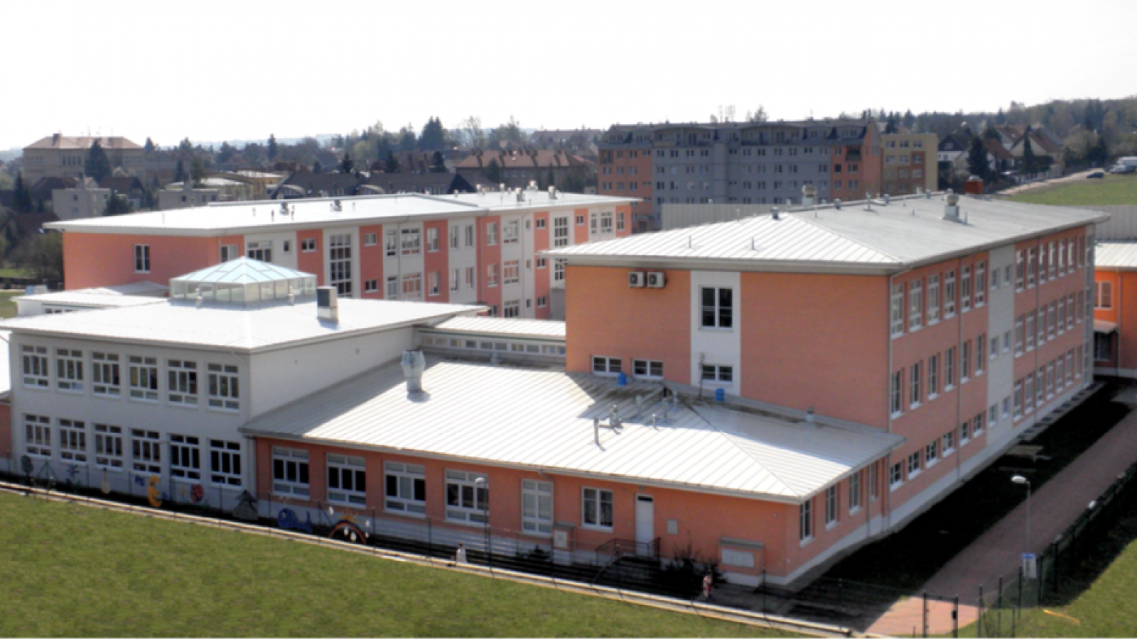 Základní škola Hostivice, U Zámecké zdi 1704, 253 01 Hostivice