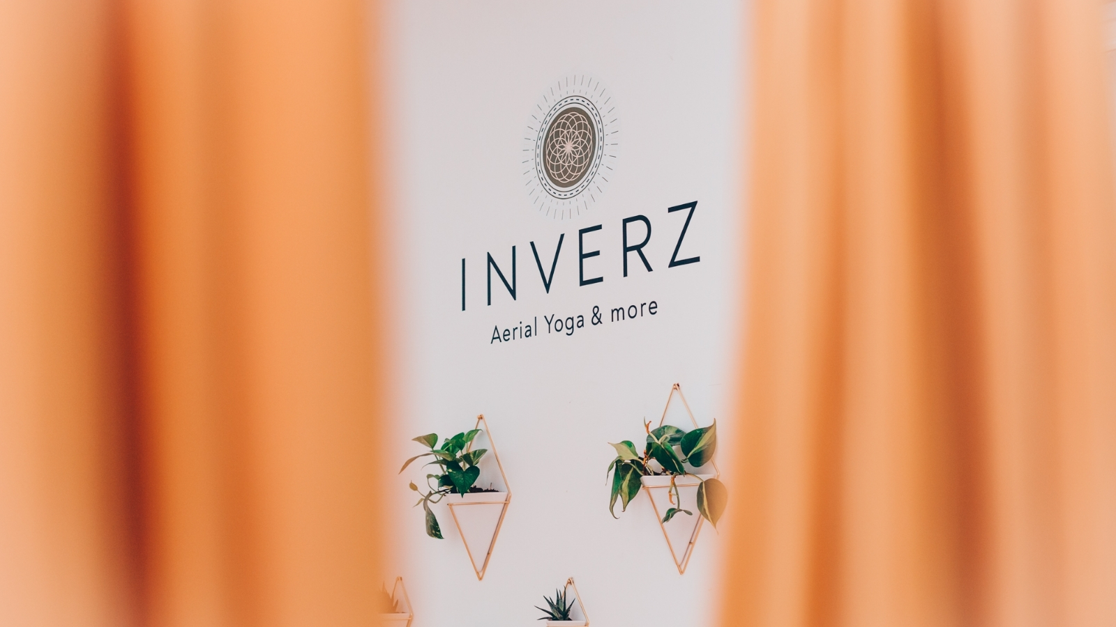 INVERZ - Aerial Yoga & more
