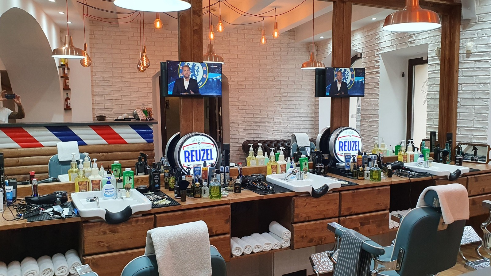 Rebell Barbers Újezd