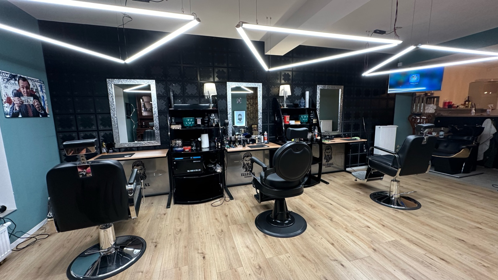 Illegal Barber Radotín