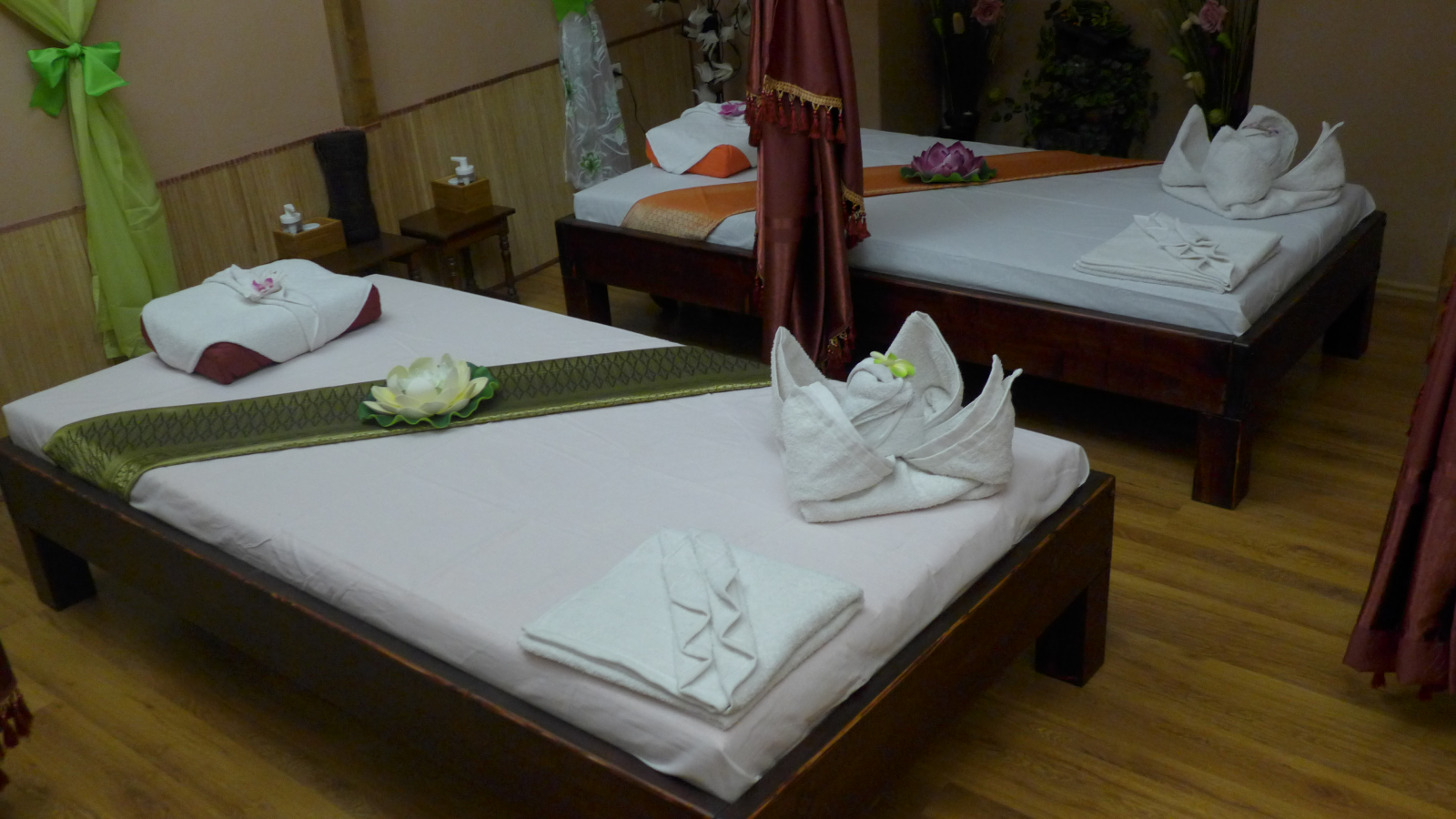 LANNA K ŠPANĚLSKÁ, Original Thai Massage