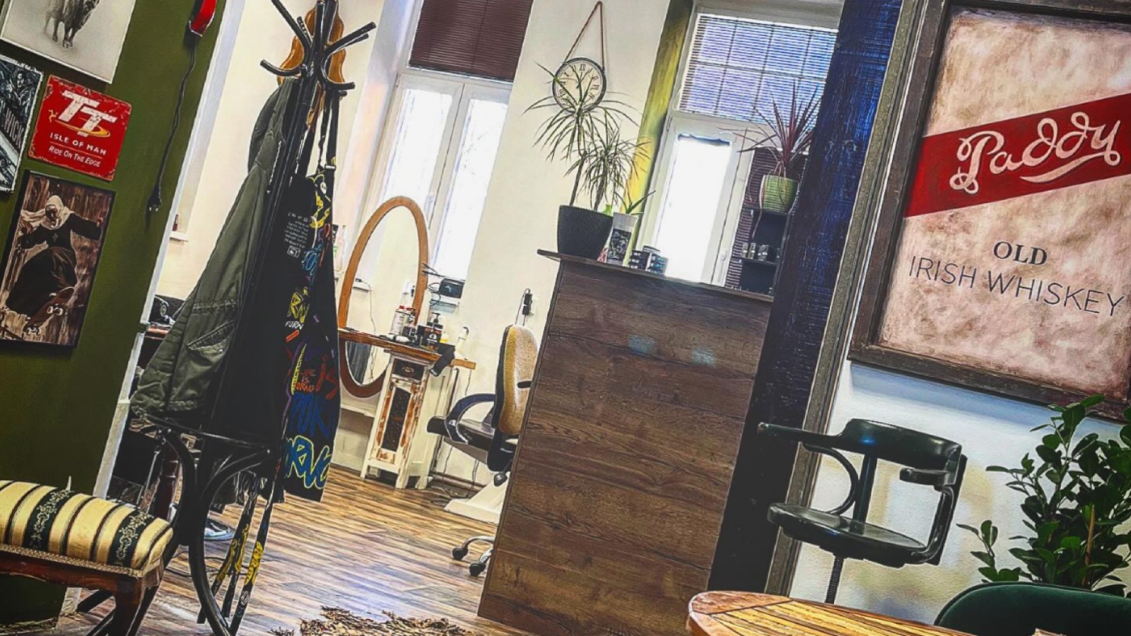 BULL’DA BARBERSHOP