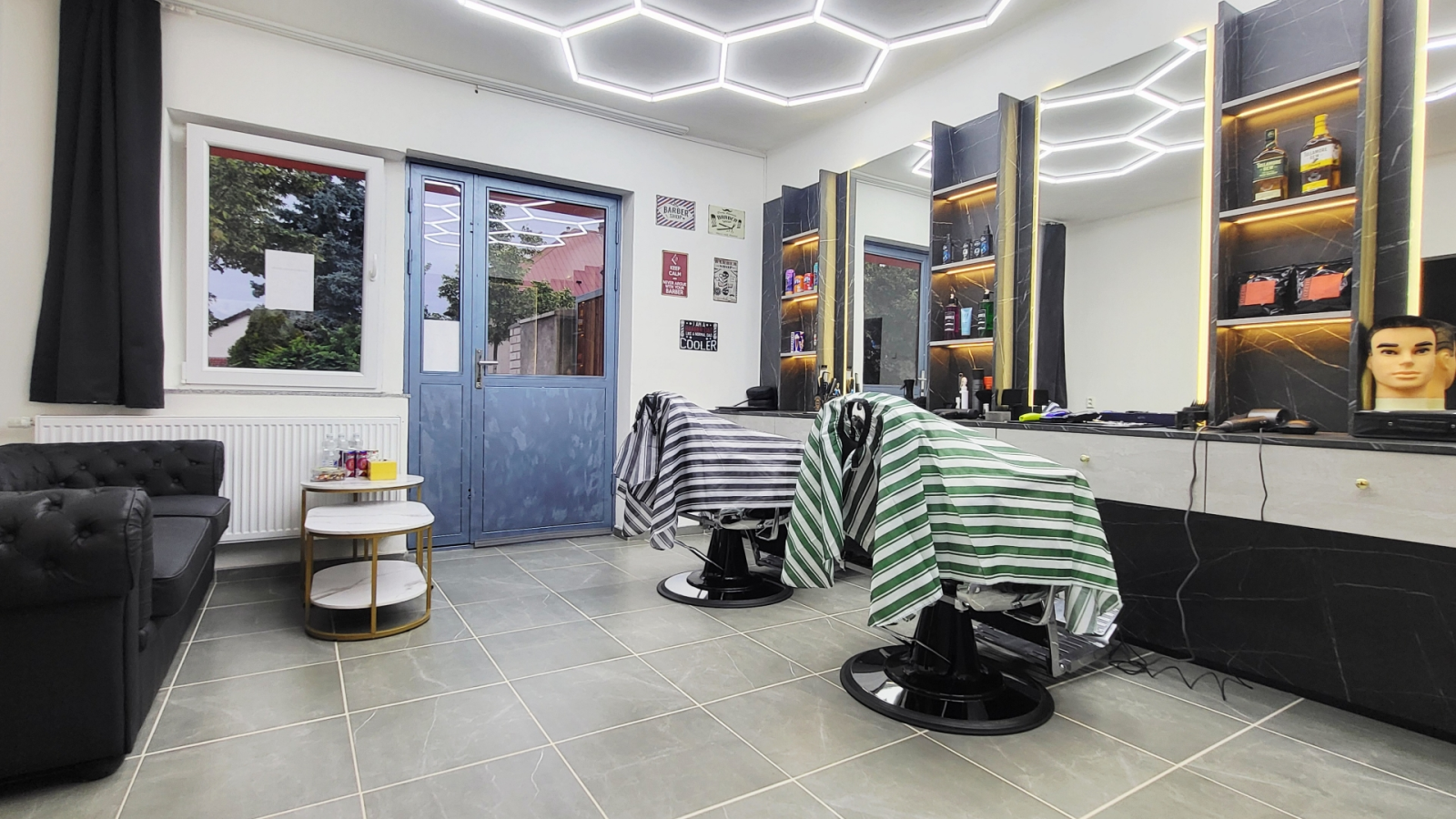 TRU€ BARBER