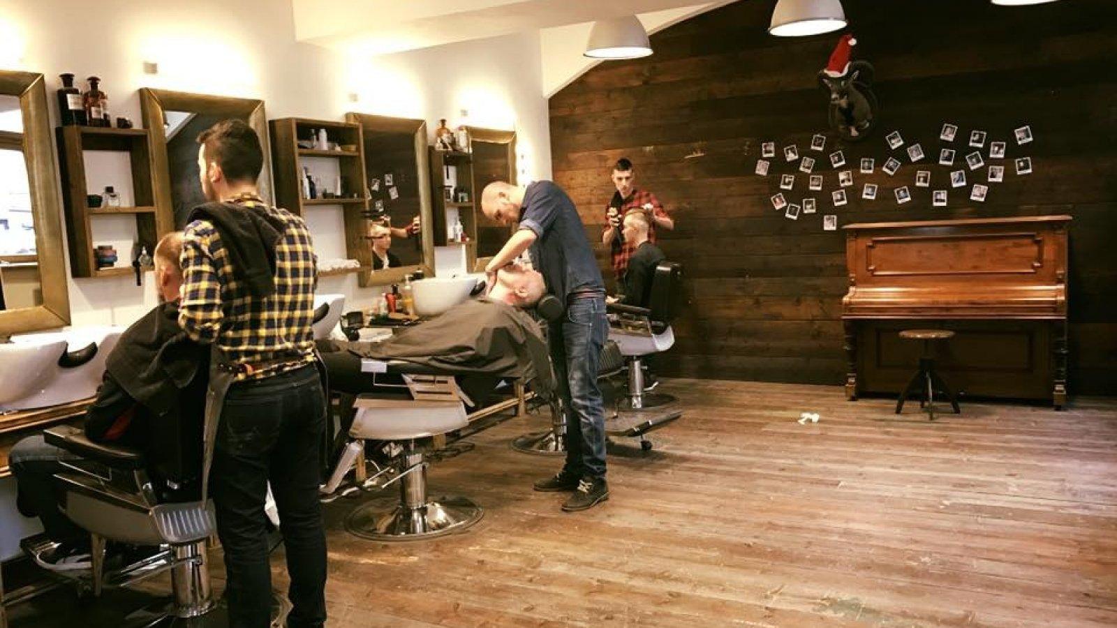 Eddie's Barber : klasicke pánské holičství. The best barbershop