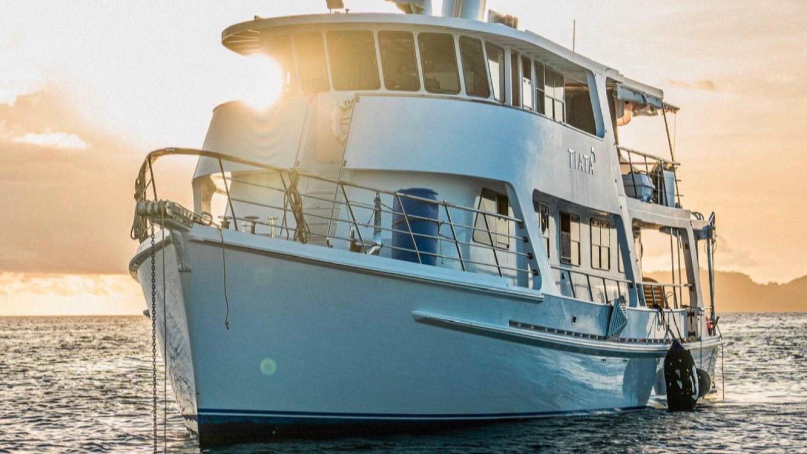 Sunrise Boat Hires