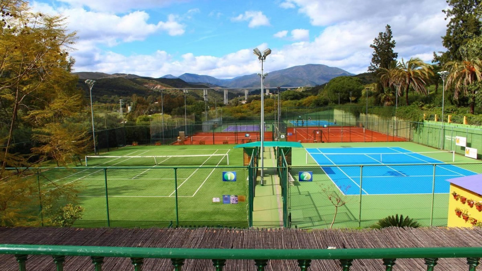 Tenis Meziboří