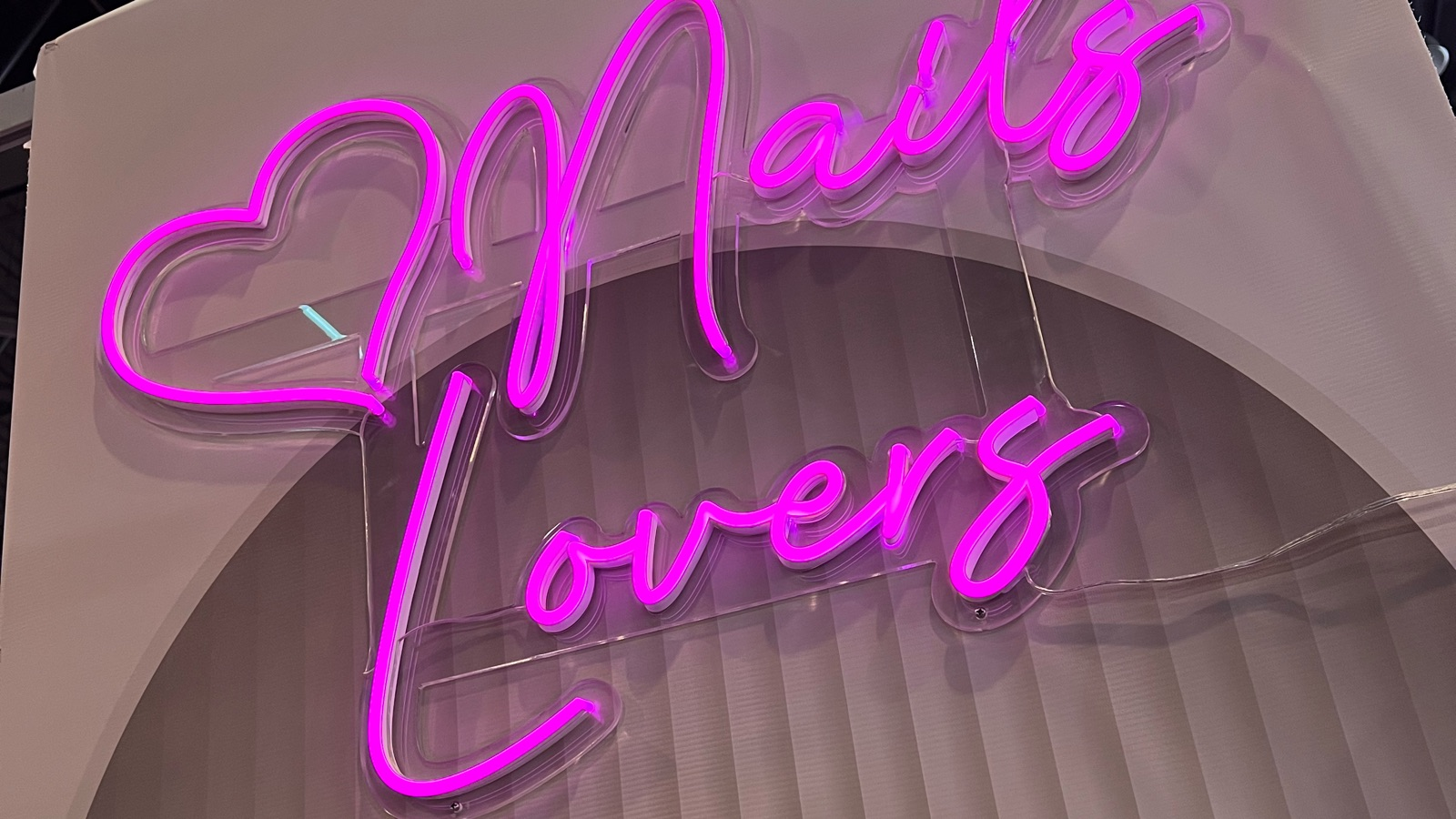 Ncl.art • Artiste beauté • Ardèche