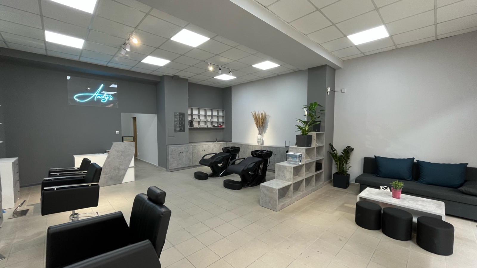 Andy's Hair Salon