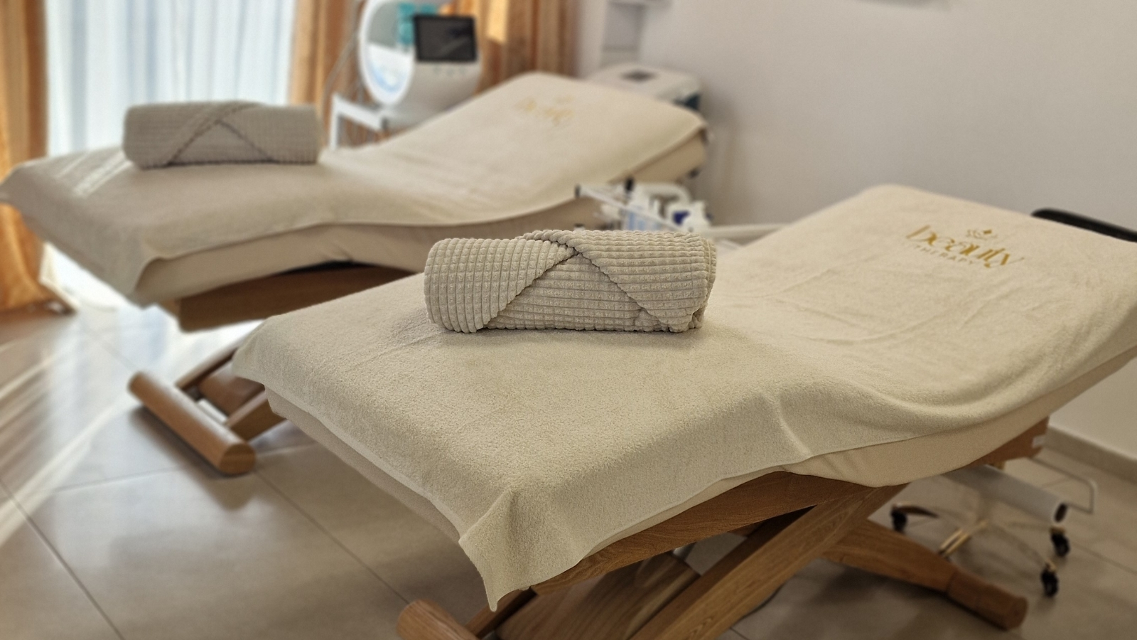 Beauty therapy (starostlivosť o pokožku tváre a tela a mnoho a ď