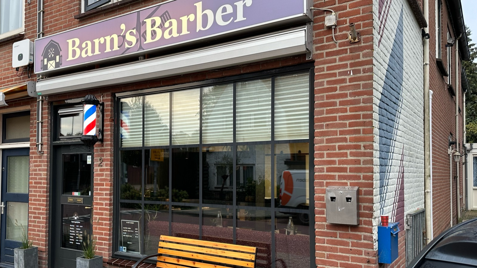 Barn's Barber