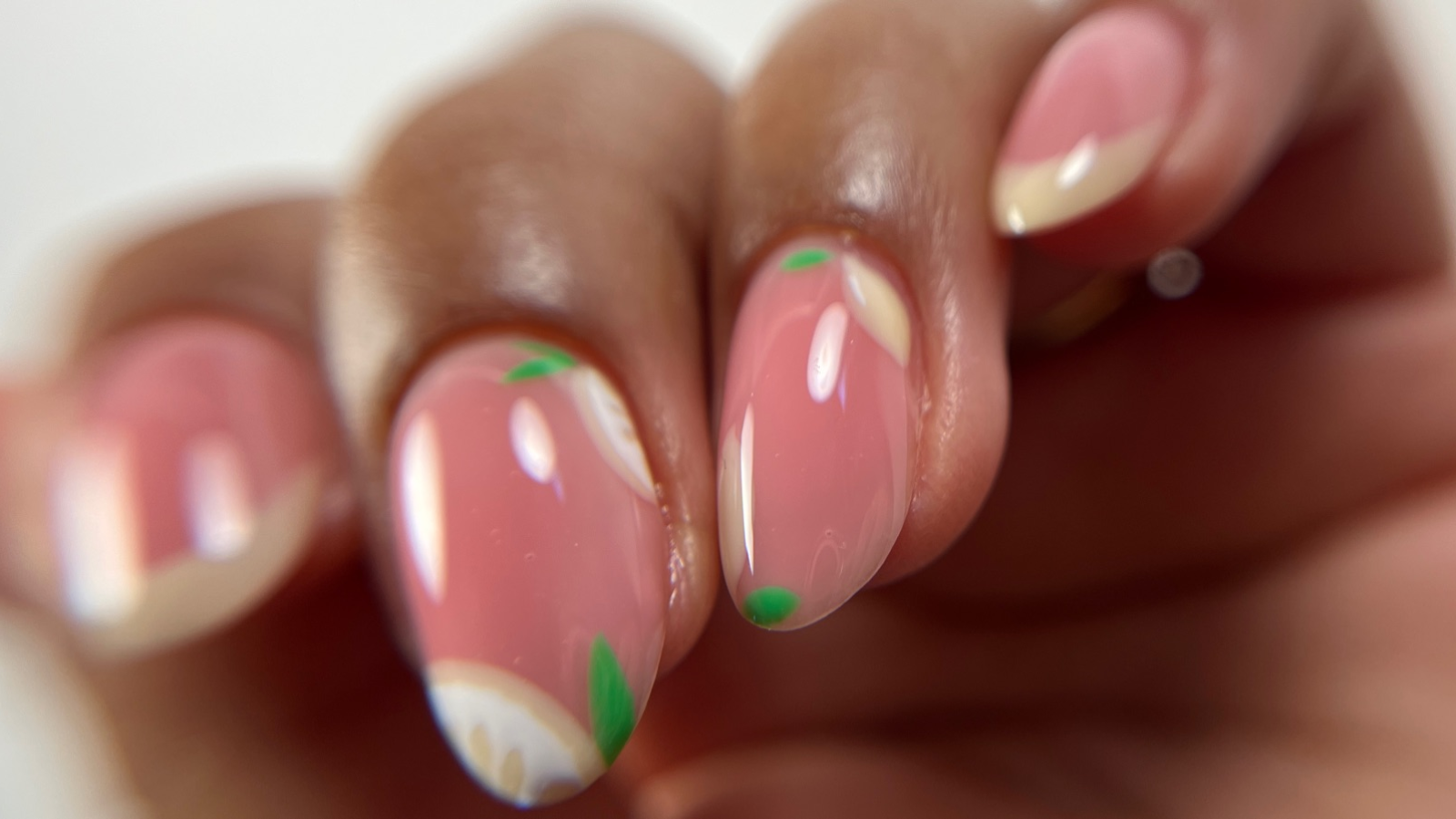 P.R Nail Design