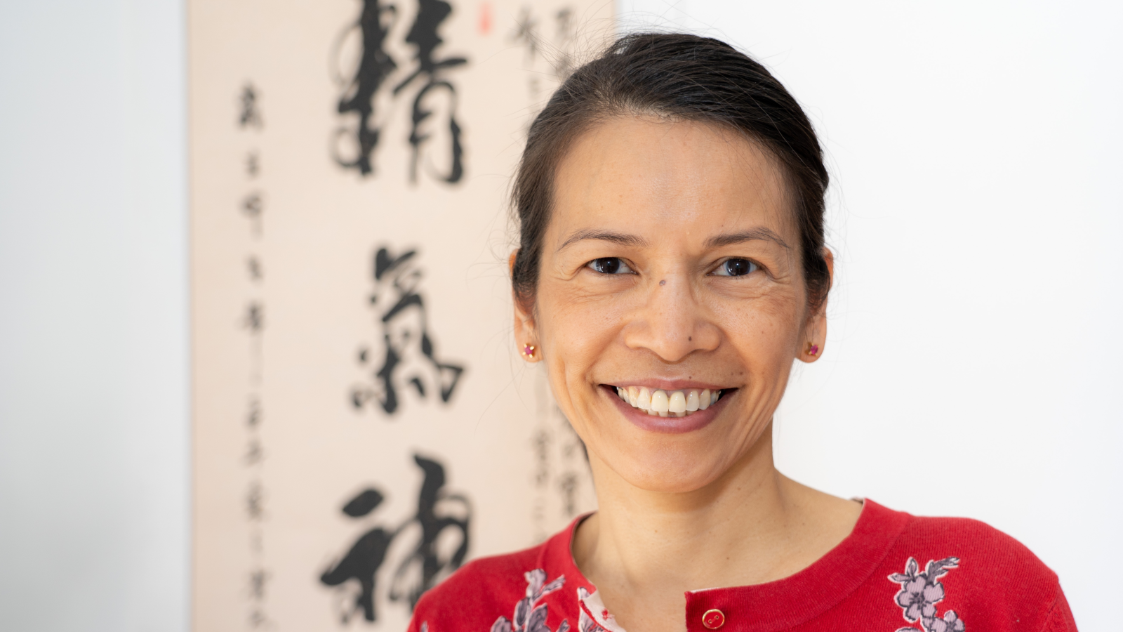 Tess Lugos - Acupuncture