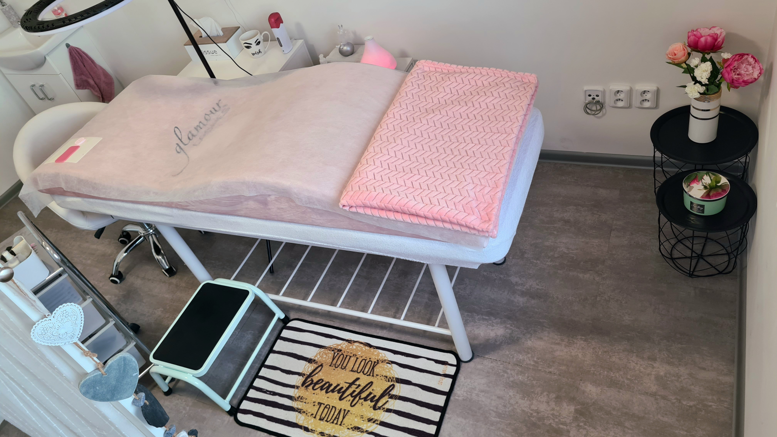 Salon Monika Pivoňová