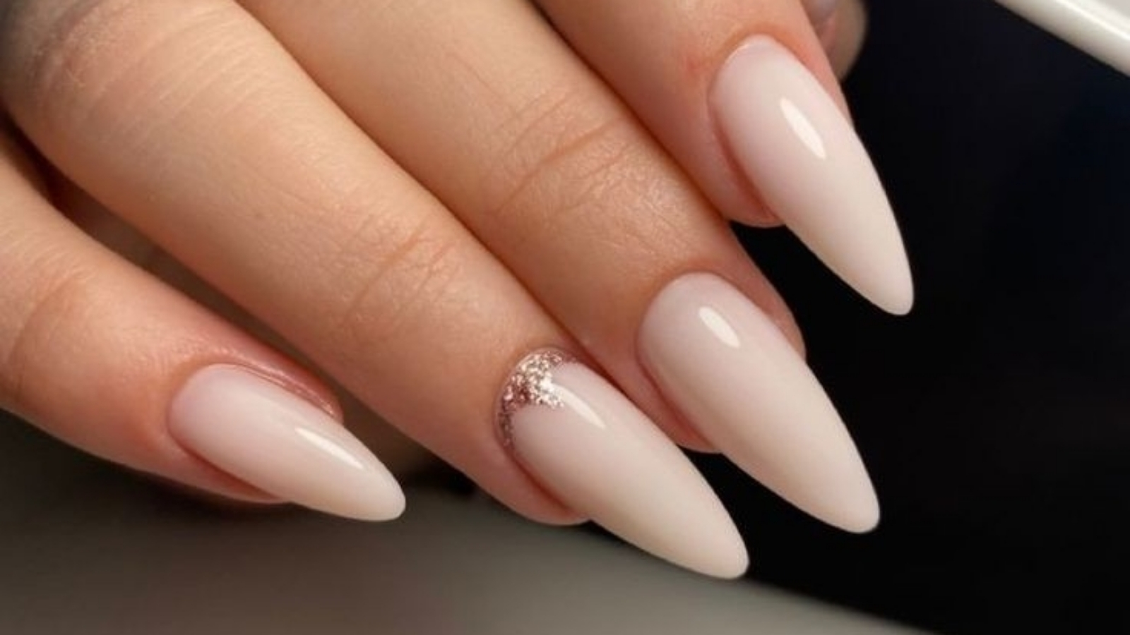Nails-beauty service