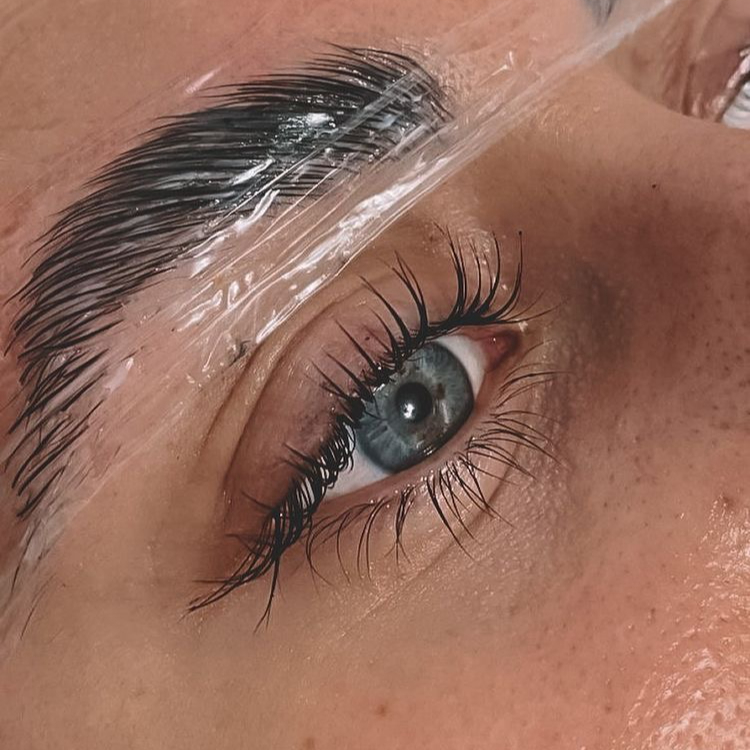 Kórejský Lash Lifting & Laminácia obočia – KOMBO
