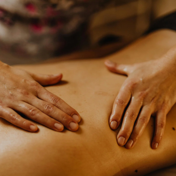 Massage abhyanga dos