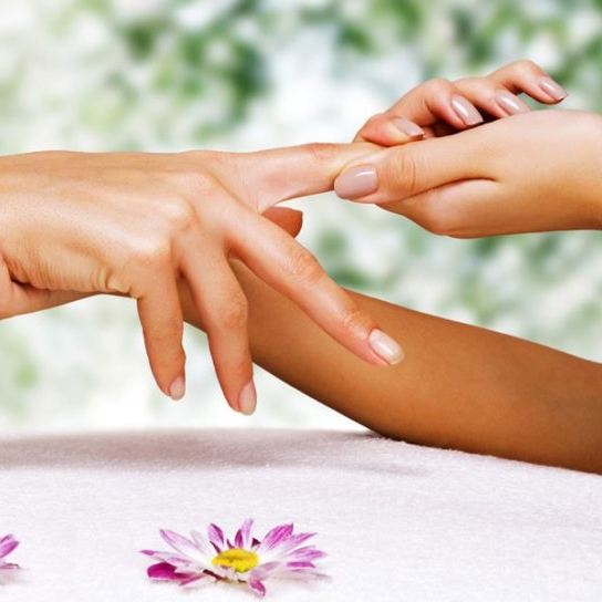 Frissitő tenyér és kar masszázs 30'