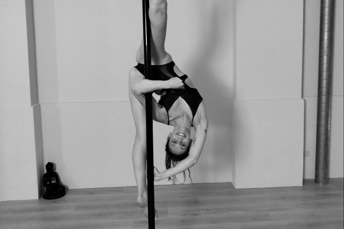 Pole (Static) levels 3/4 with Marta
