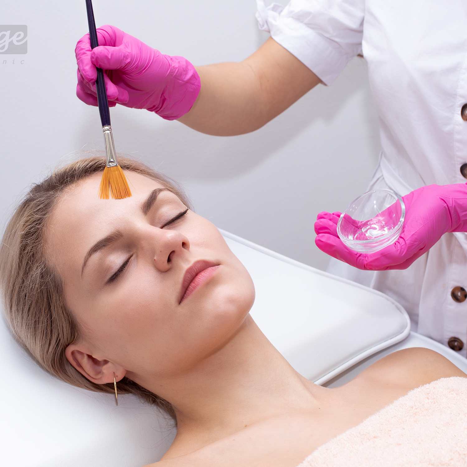 Kosmetika pro těhotné, kojící a maminky (Peeling S Bakuchiol)