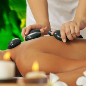 Massage aux pierres chaudes