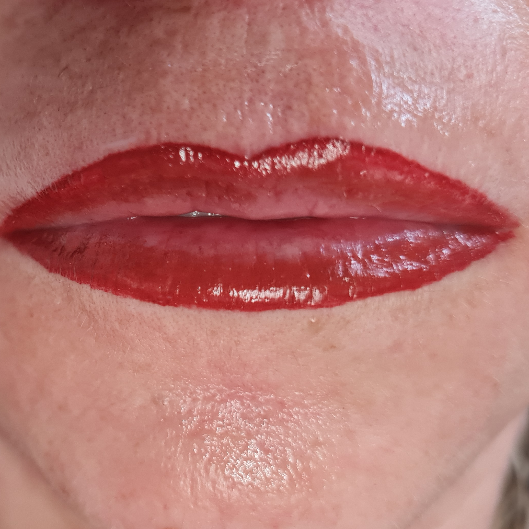 Permanentní makeup rty
