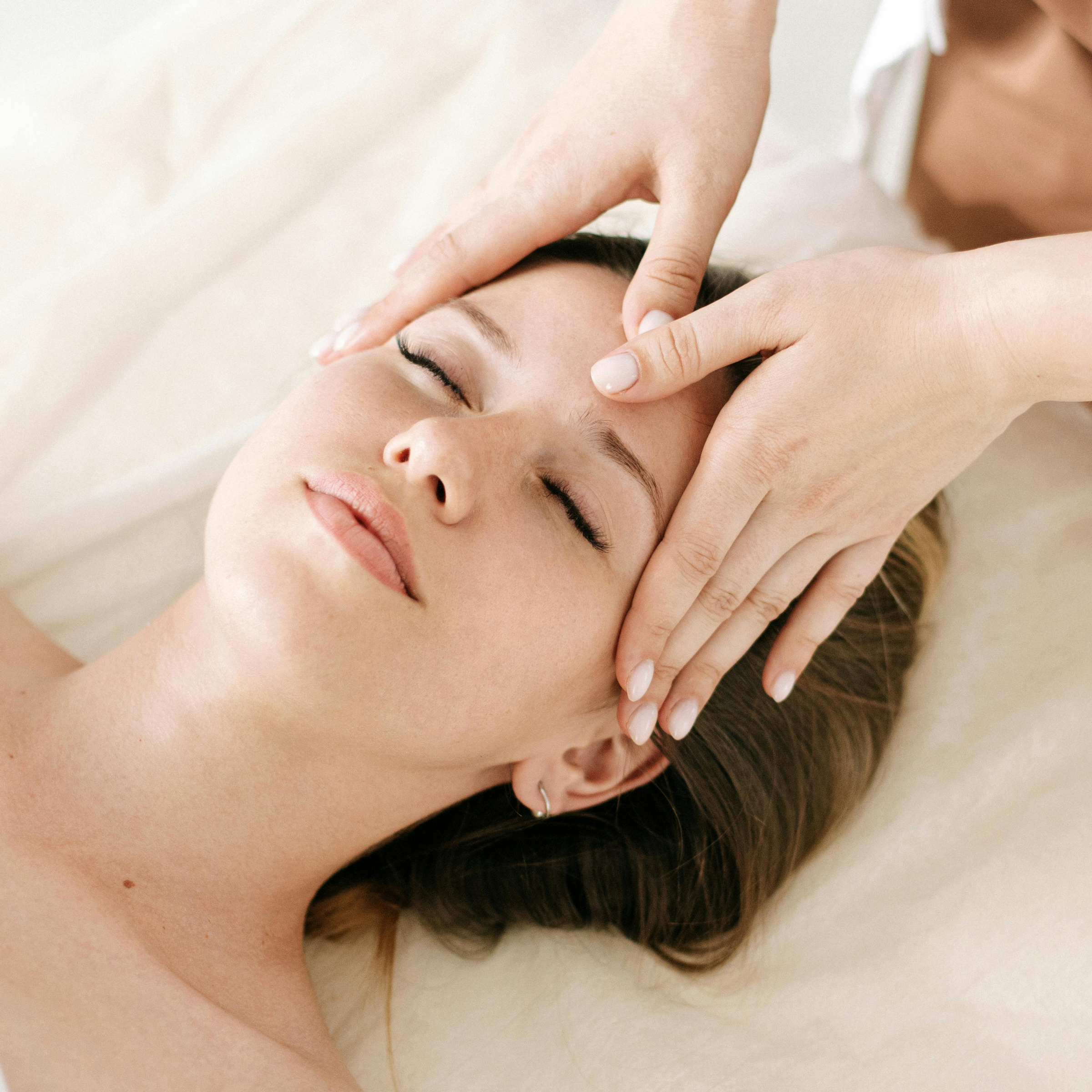Massage crânien + équilibrage