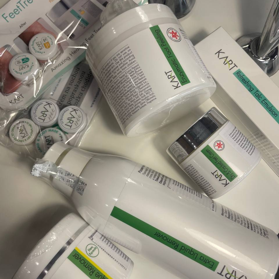 KART pedikúra a gel lak/lak