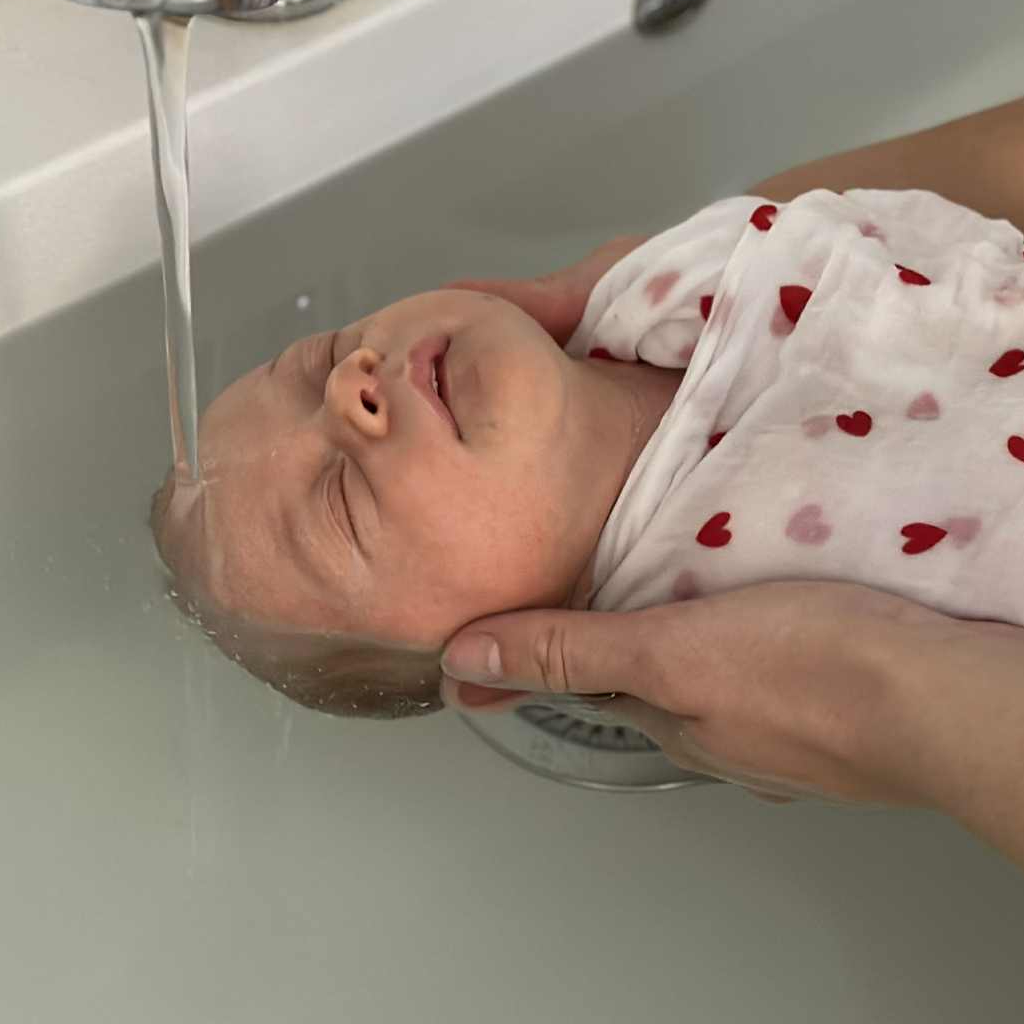 Thérapeutique Bain Bébé + PHOTOS / VIDEO