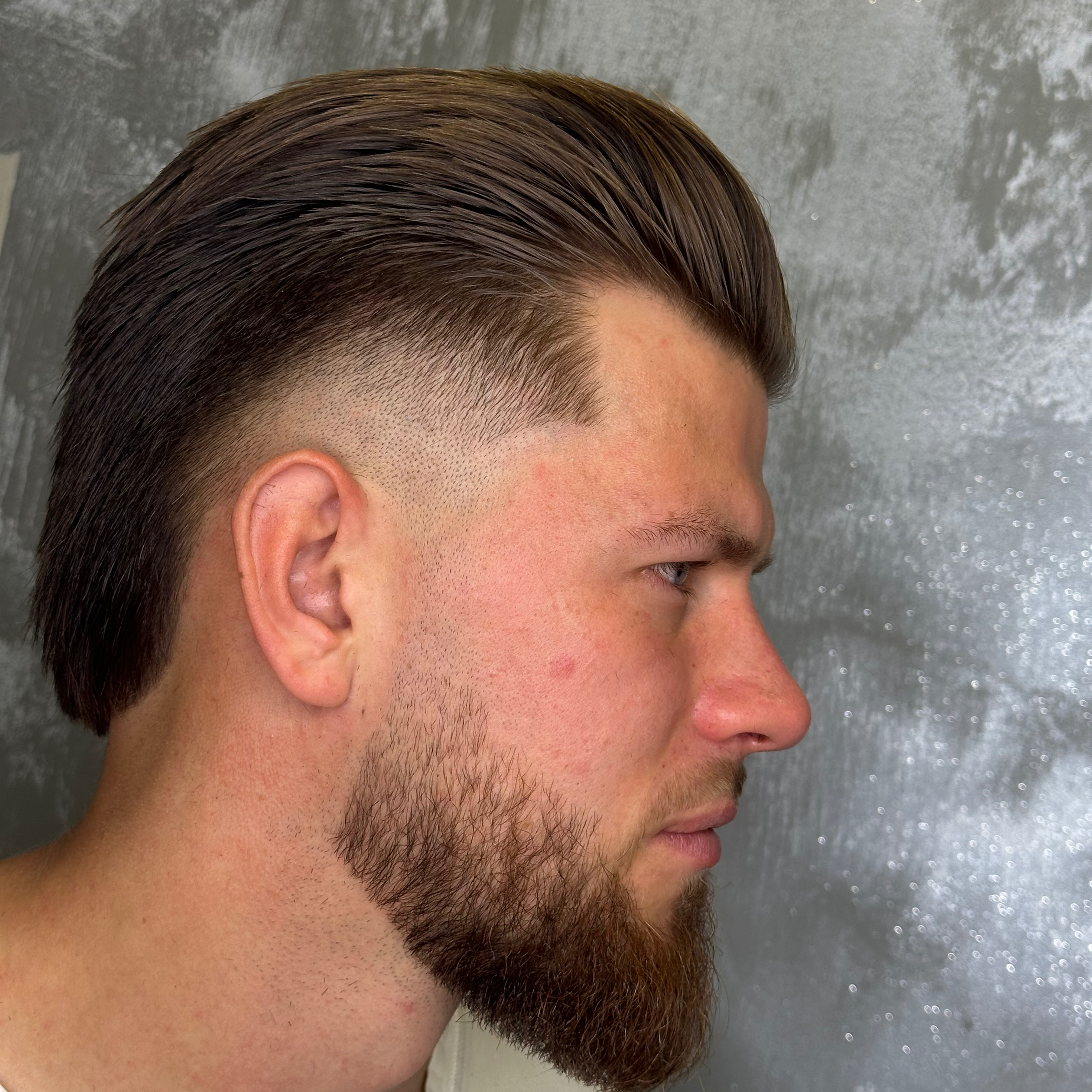 Barber střih + úprava vousů