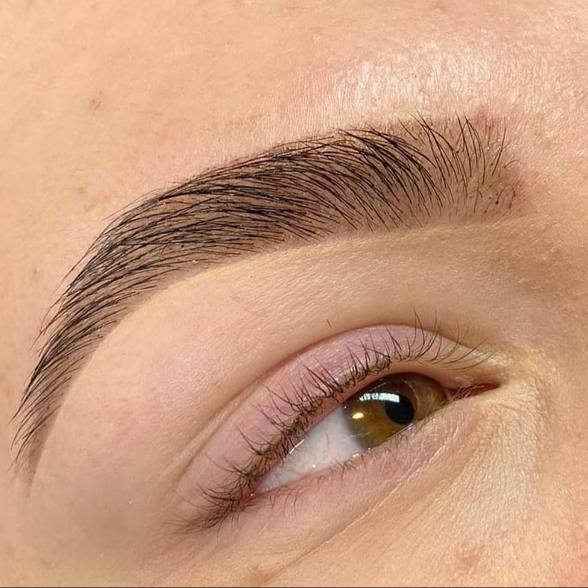 Depilación de cejas