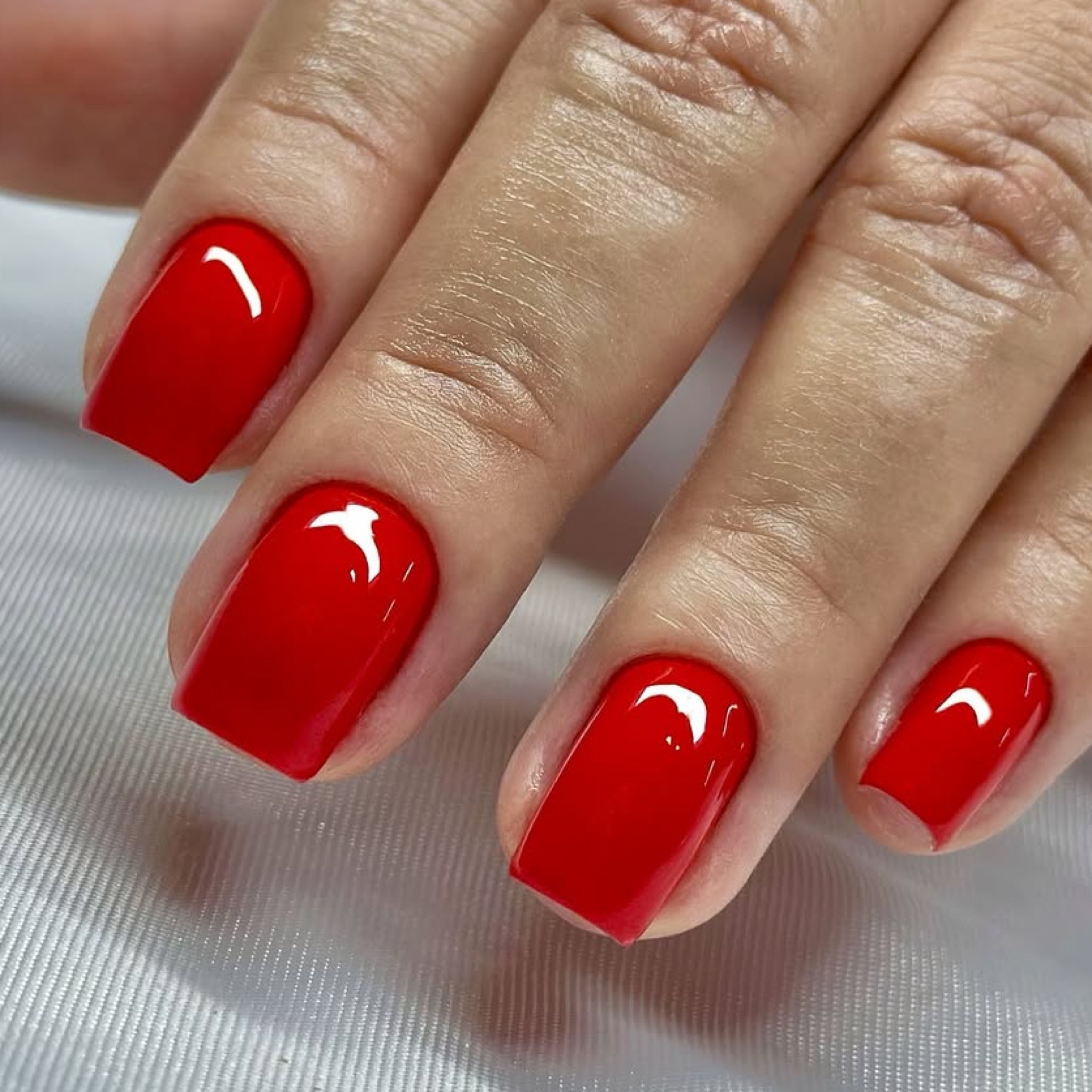 Esmaltação em gel na unha natural