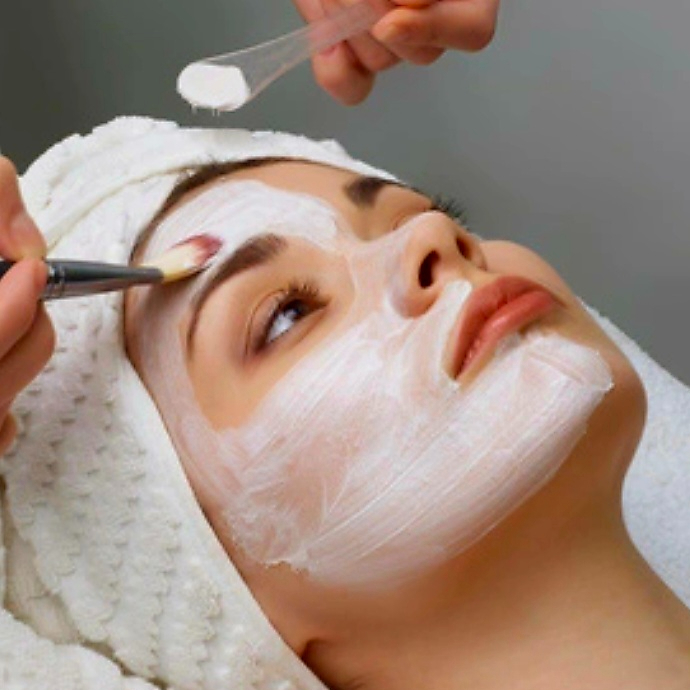 Diamantene Prinzessin: Anti Aging und Hyaluronsäure Maske mit Wi