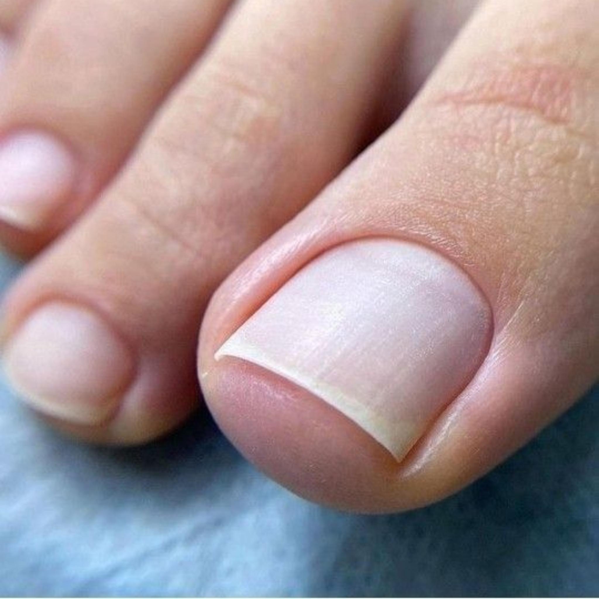 Dépose Vsp mains/pieds + manucure/pédicure Russe