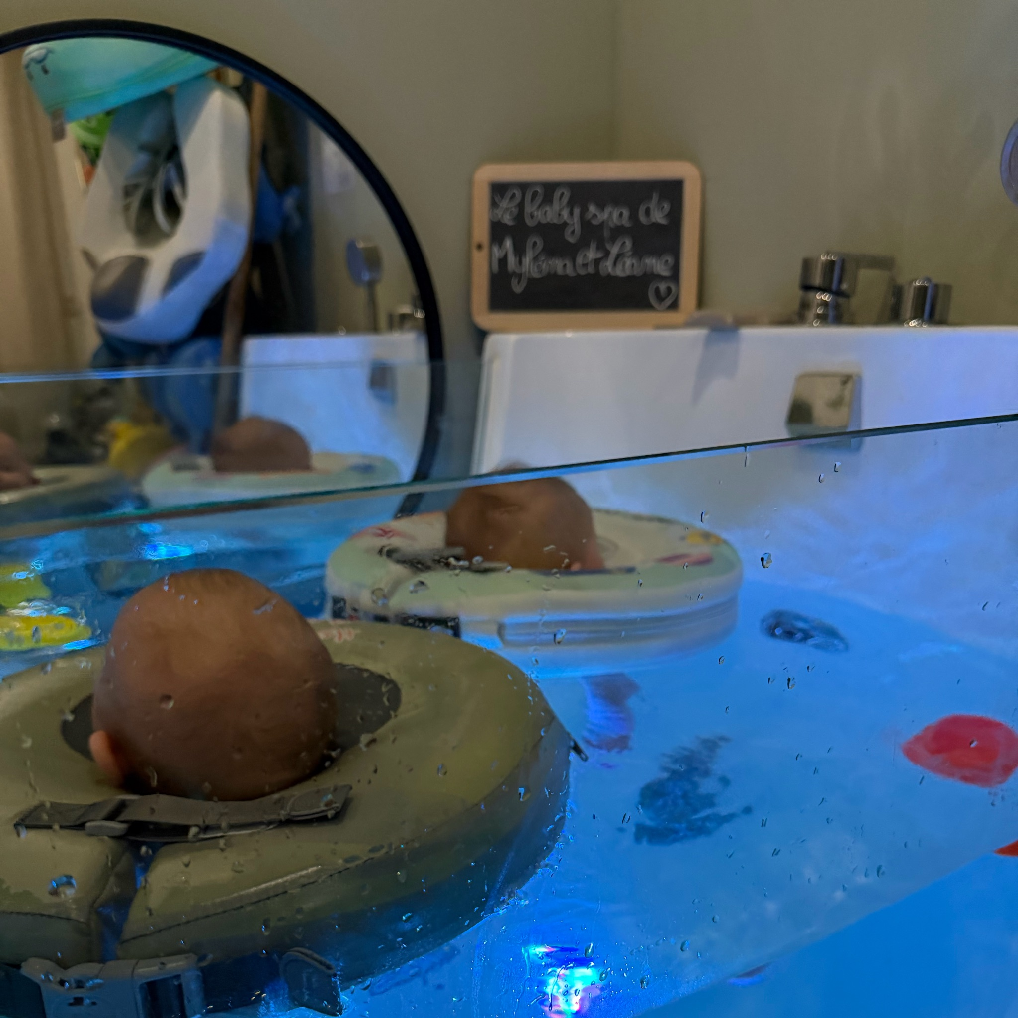 Baby spa duo (2 à 4 mois) baignoire partagée (bouée cou)