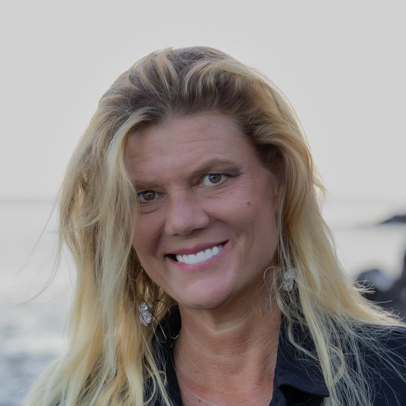 Sensual holistic massage 1 hour with SYLVA