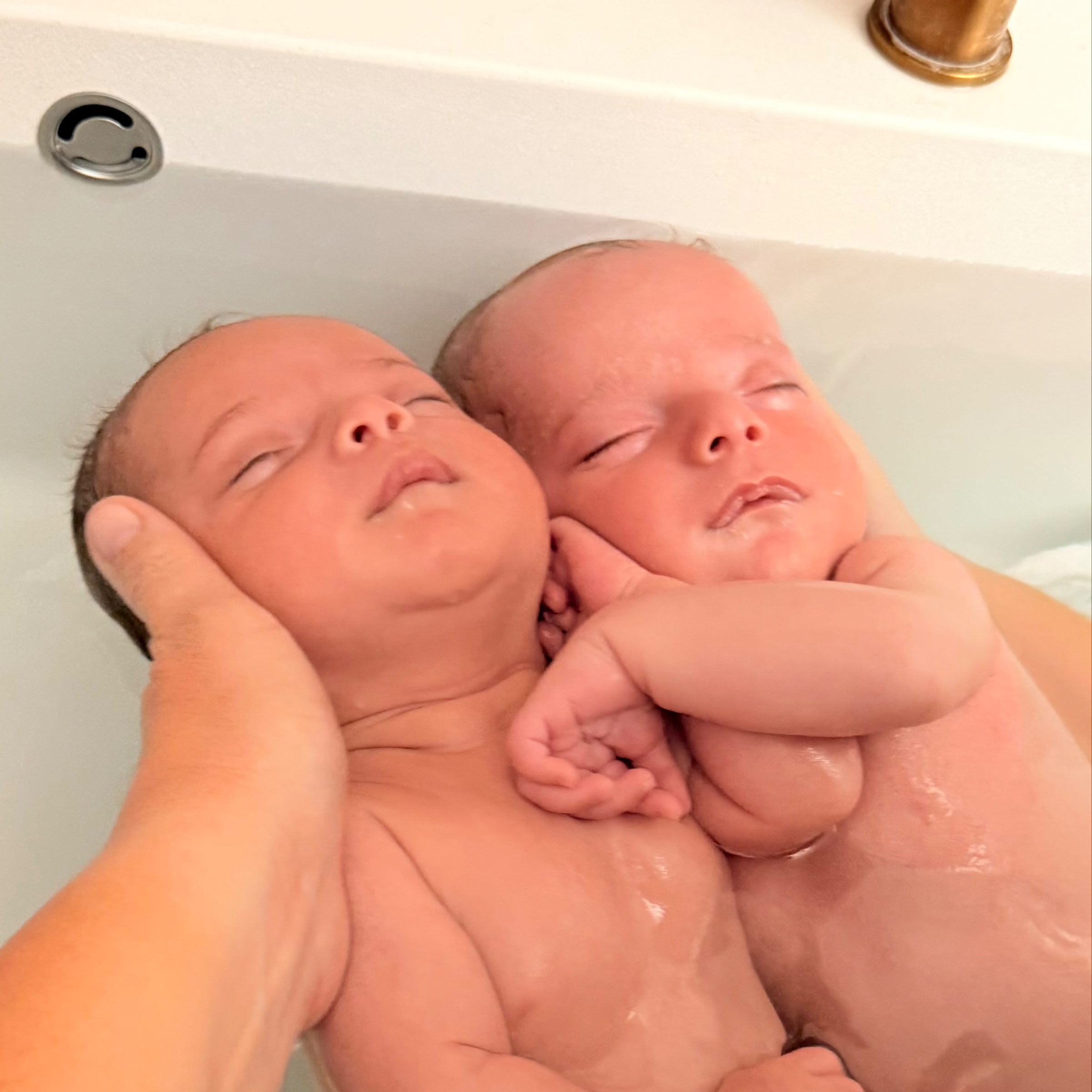 Thérapeutique Bain Bébé jumeaux