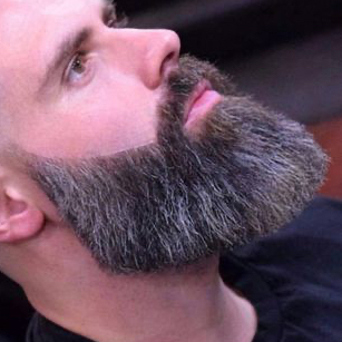 Taille de Barbe longue