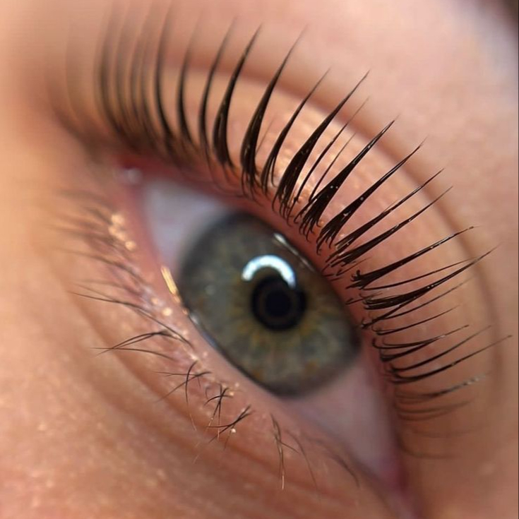 Lash lifting